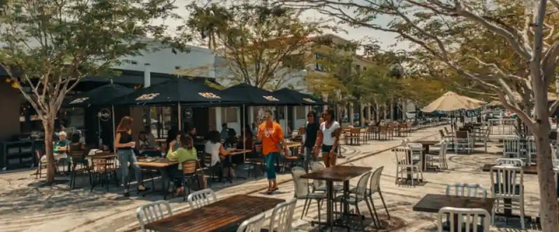 giralda plaza